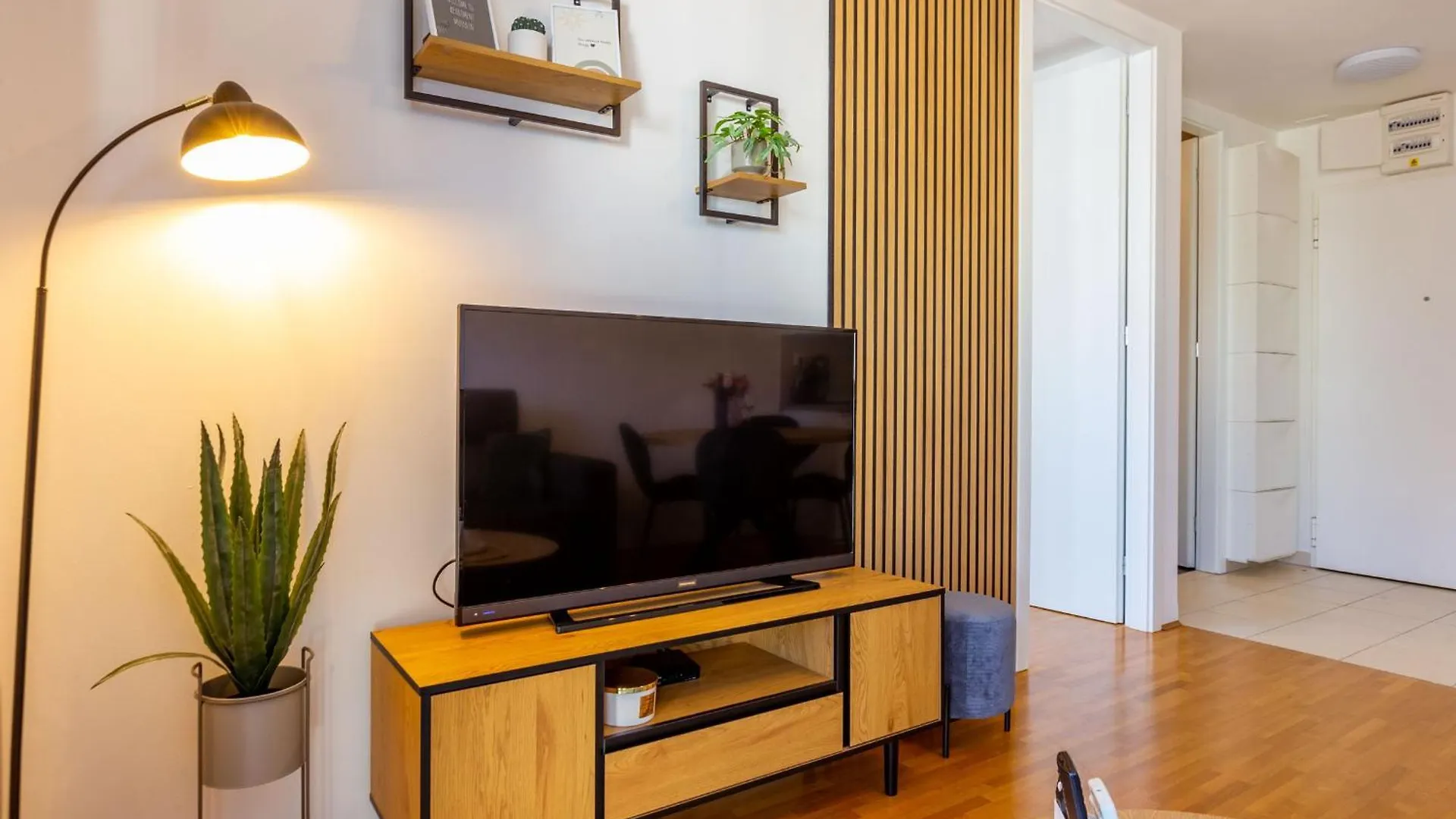 Musulin Apartment With Balcony And Garage Zadar